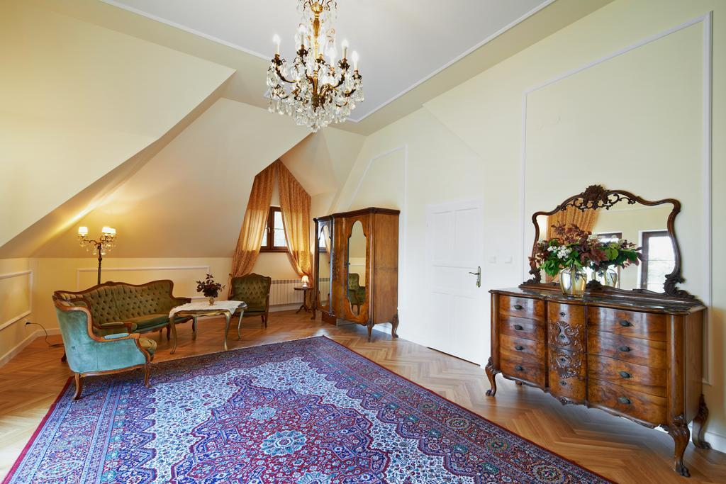Bed and Breakfast Dwór Osmolice Bialki Dolne Exterior foto